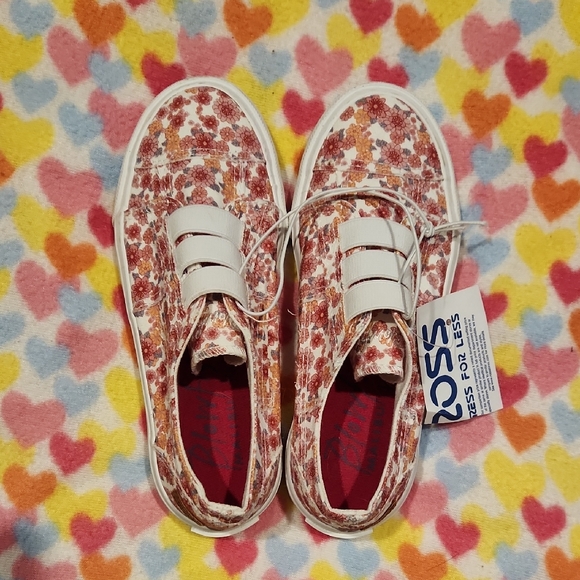 Blowfish Other - Blowfish Girls Sz 13 Back To School Nwt Shoes Floral White Mauve